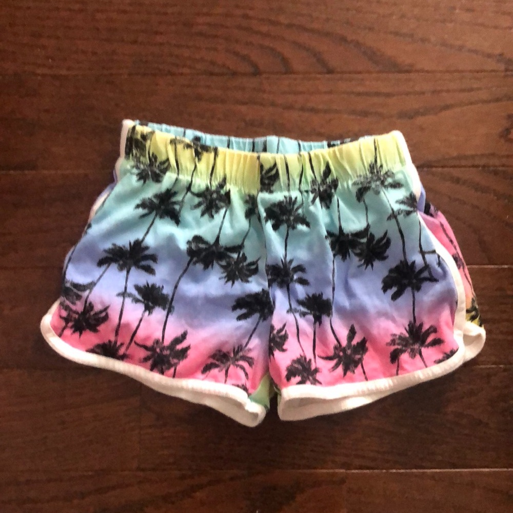 Girls shorts size 5/6